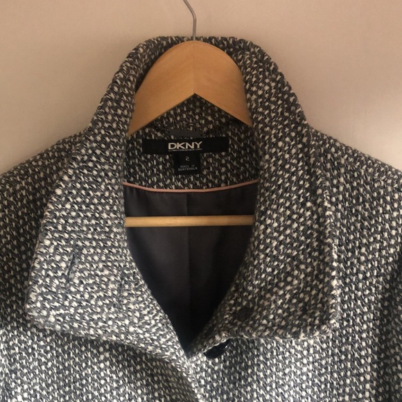 Full length, kick pleats, 2 pockets, 22% wool/mix, - Picture 3 of 3